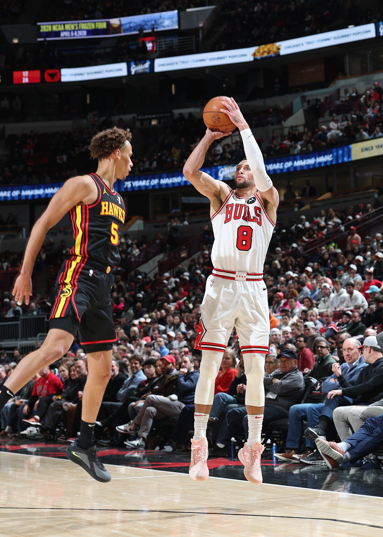 开云体育-科维托娃遭遇十五持续失利，老鹰教练压力巨大！-开云体育