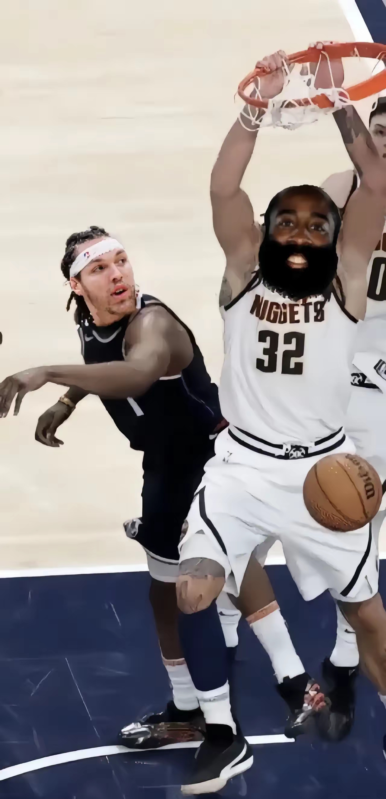 开云体育在线-哈登在雄鹿比赛中重要助攻，战术调整引发热议！全场沸腾不已-开云体育在线